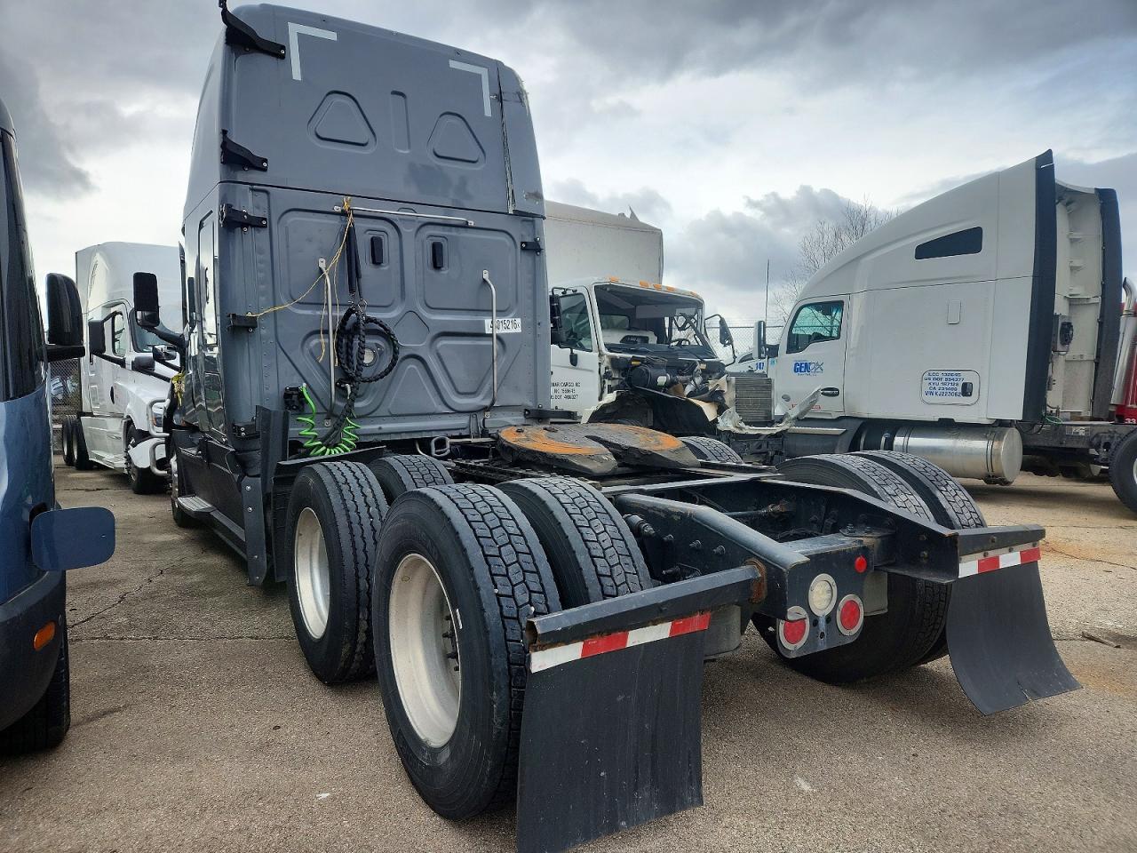 2023 FREIGHTLINER CASCADIA 126