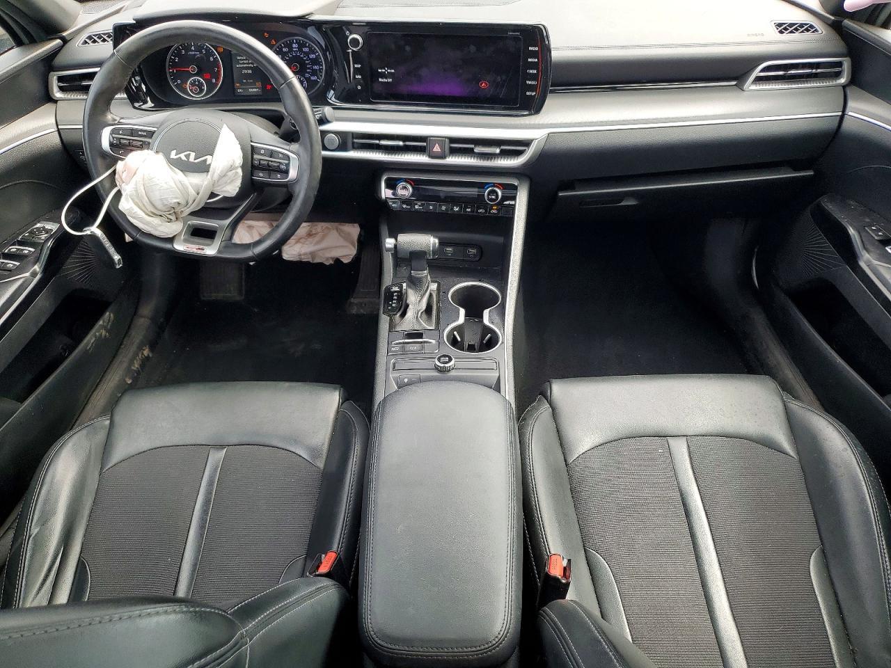 2022 KIA K5