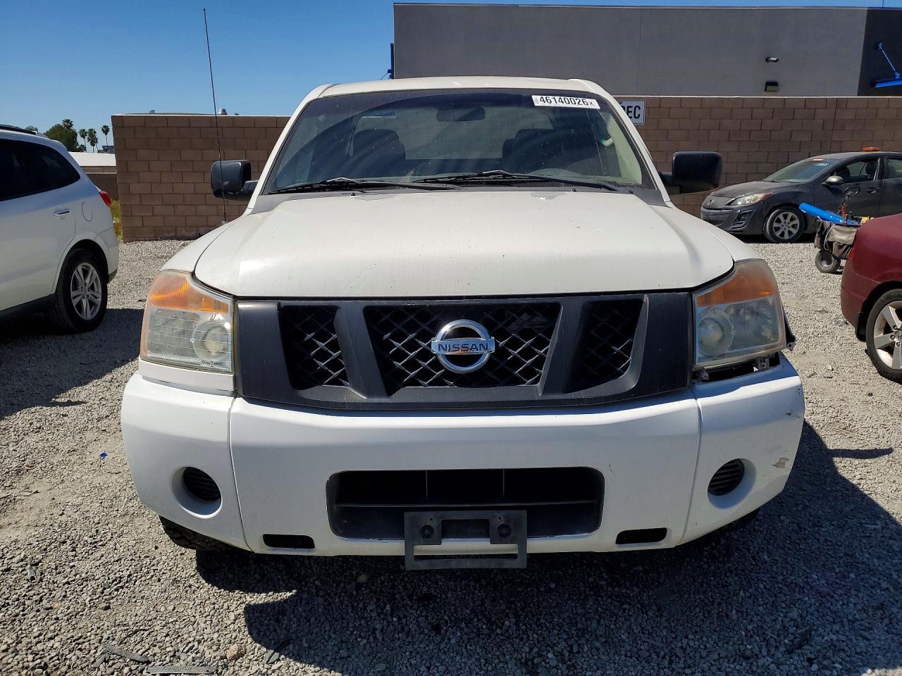 2011 NISSAN Titan