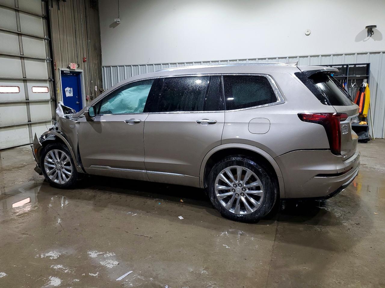 2023 CADILLAC XT6
