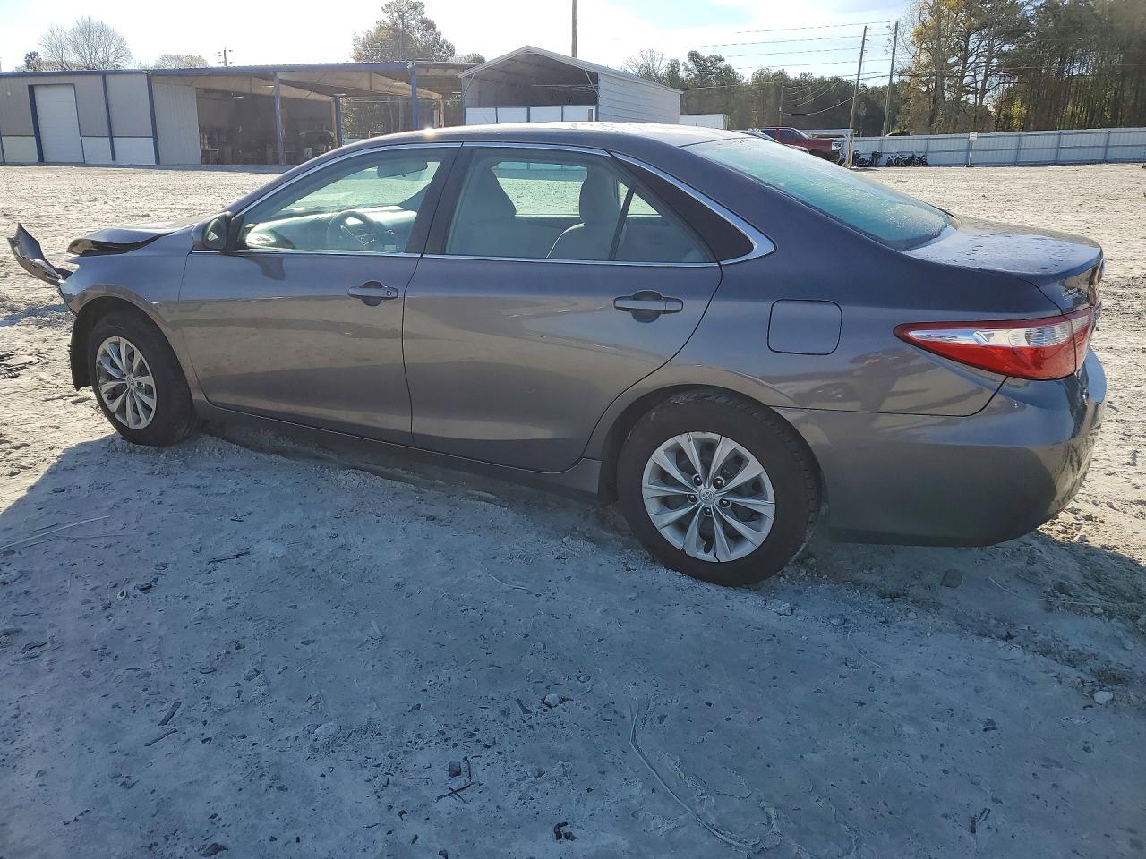 2016 TOYOTA CAMRY
