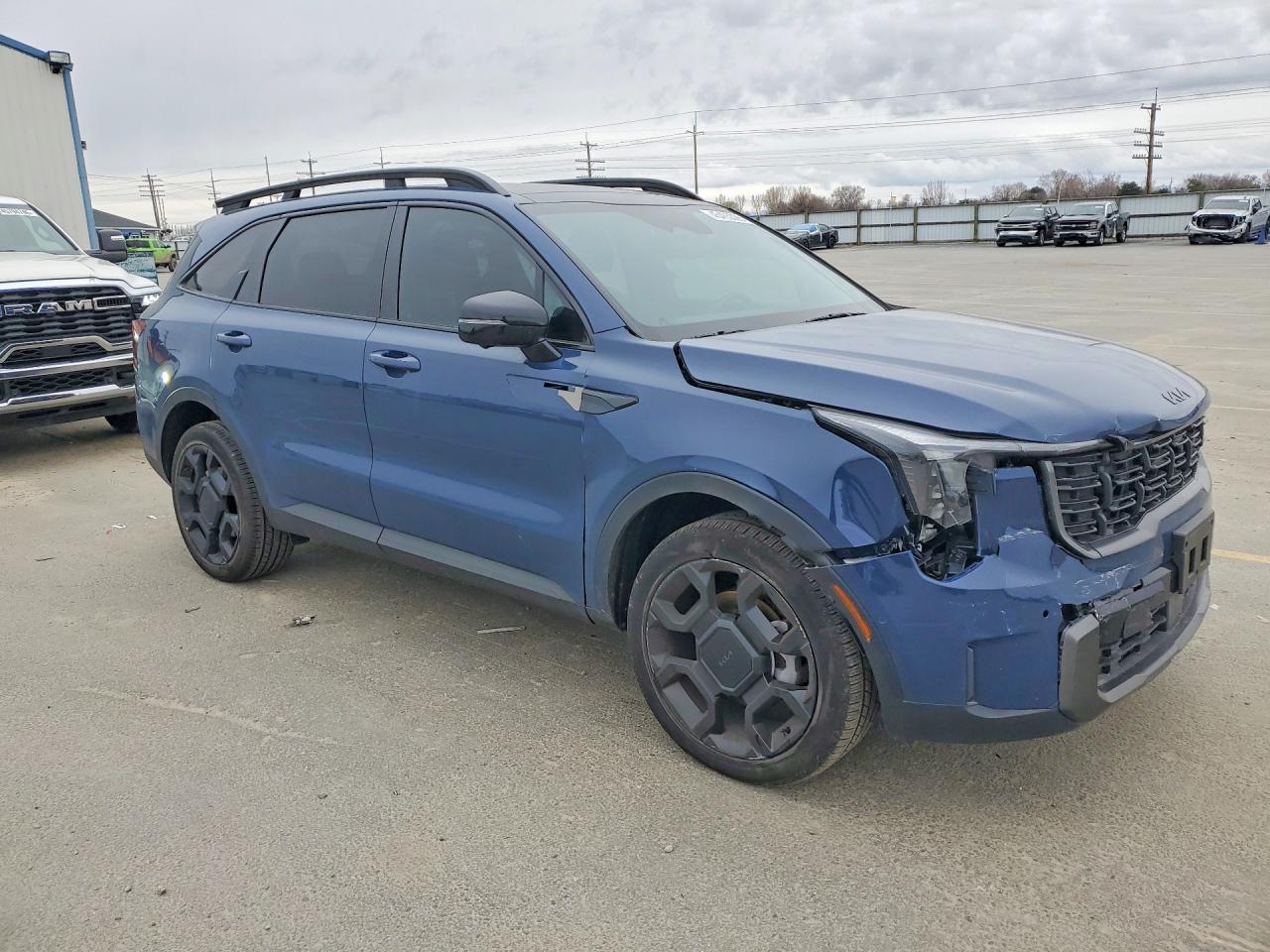 2025 KIA SORENTO