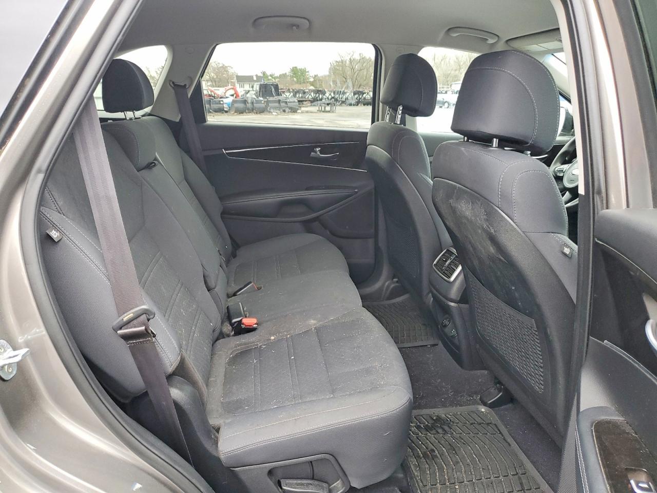 2017 KIA SORENTO