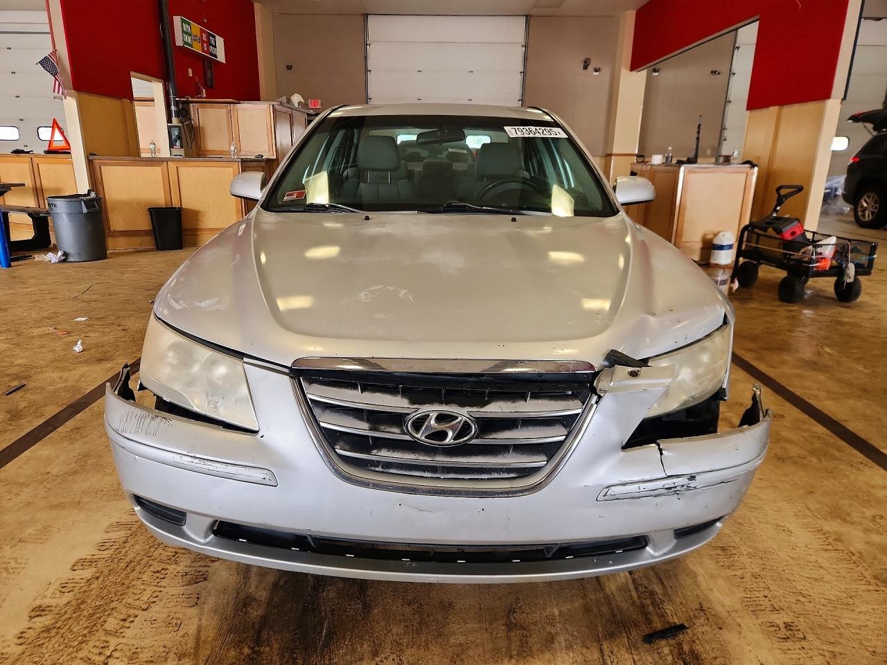 2010 HYUNDAI SONATA