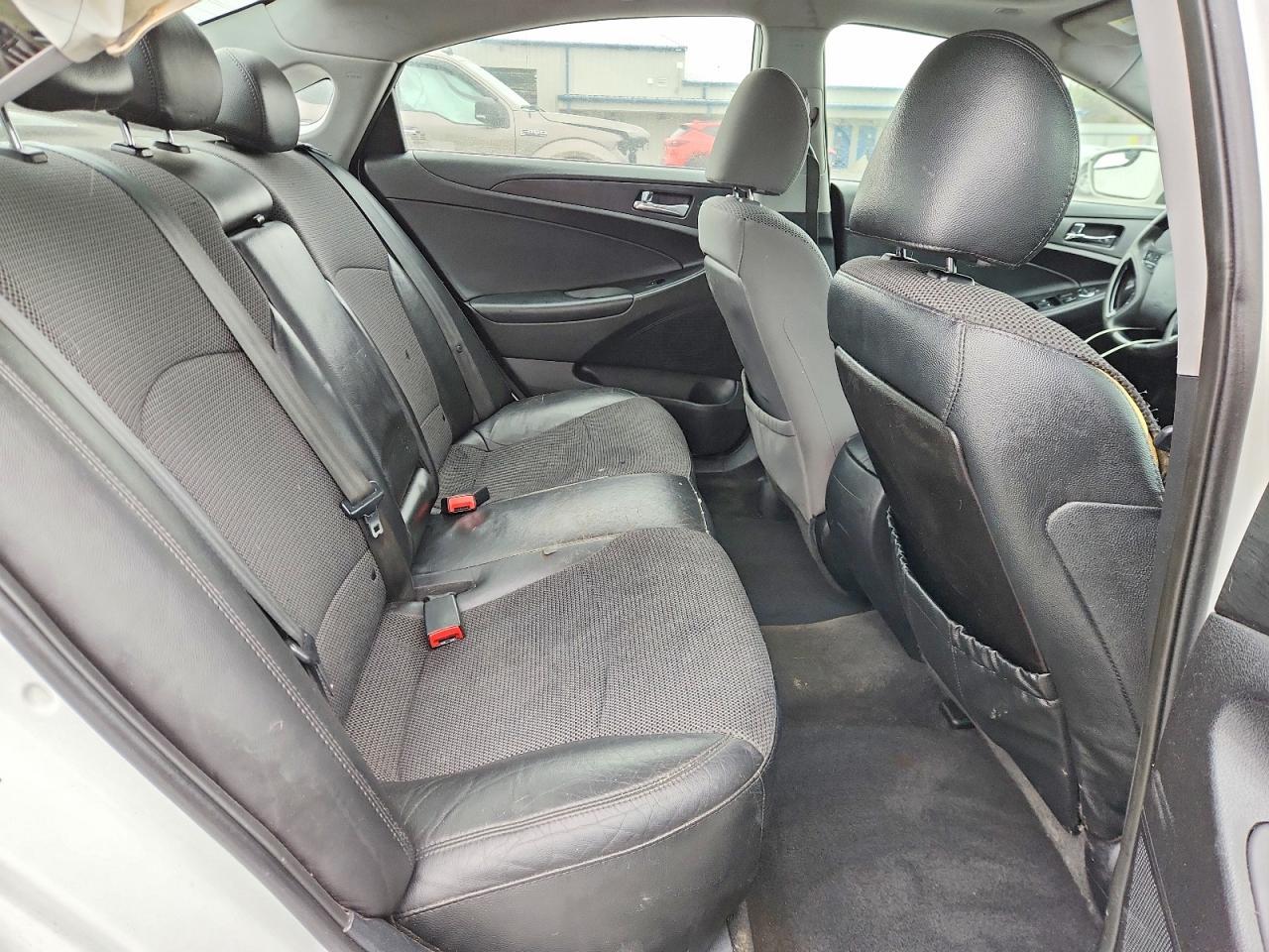 2012 HYUNDAI SONATA