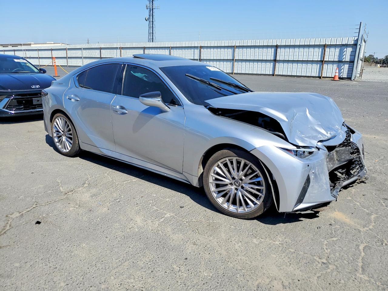 2023 LEXUS IS 300