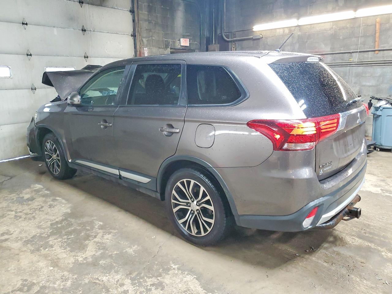 2016 MITSUBISHI outlander