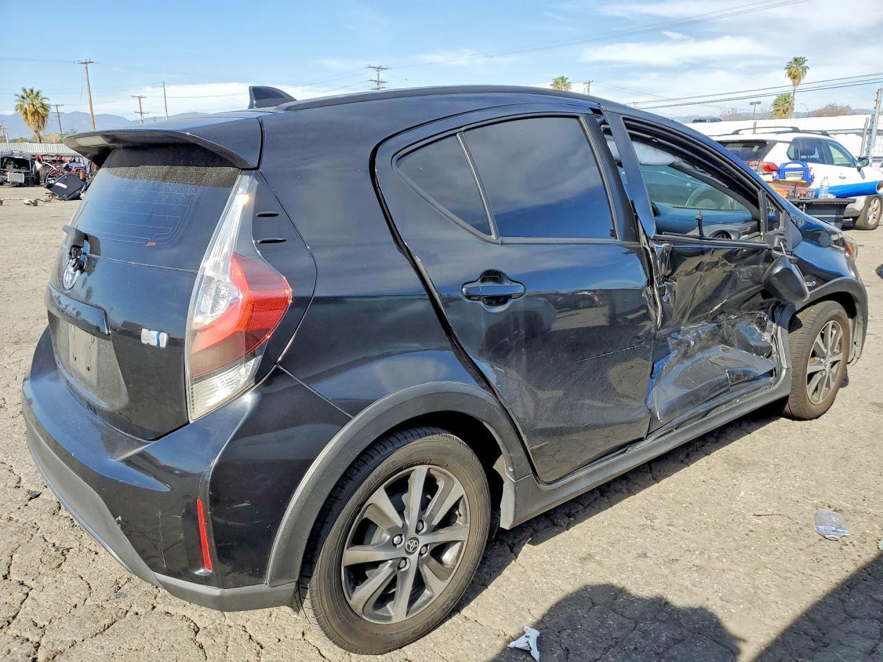 2018 TOYOTA PRIUS