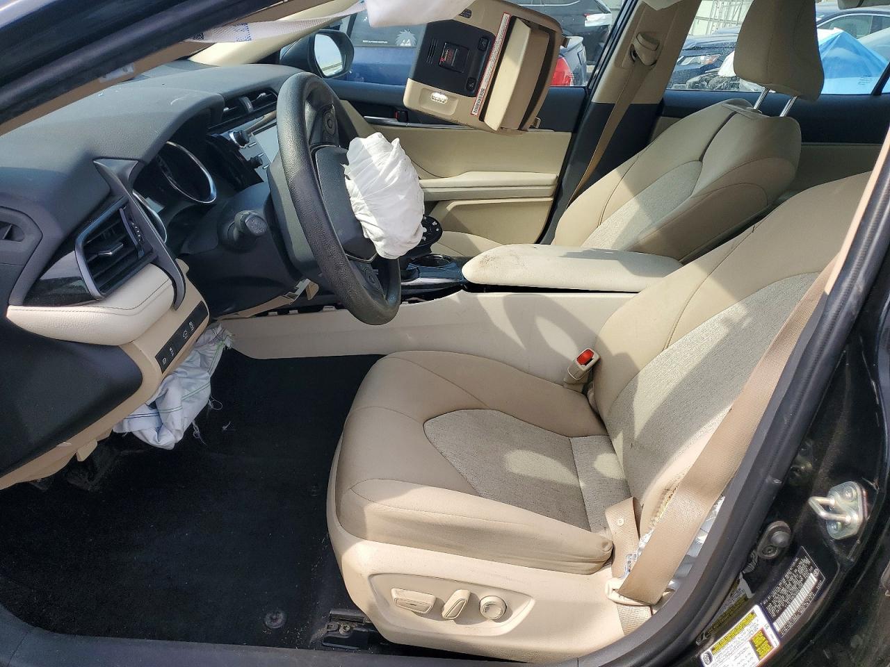2019 TOYOTA CAMRY