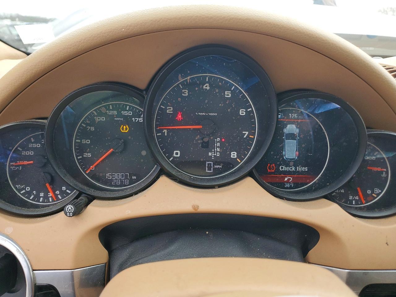 2016 PORSCHE CAYENNE