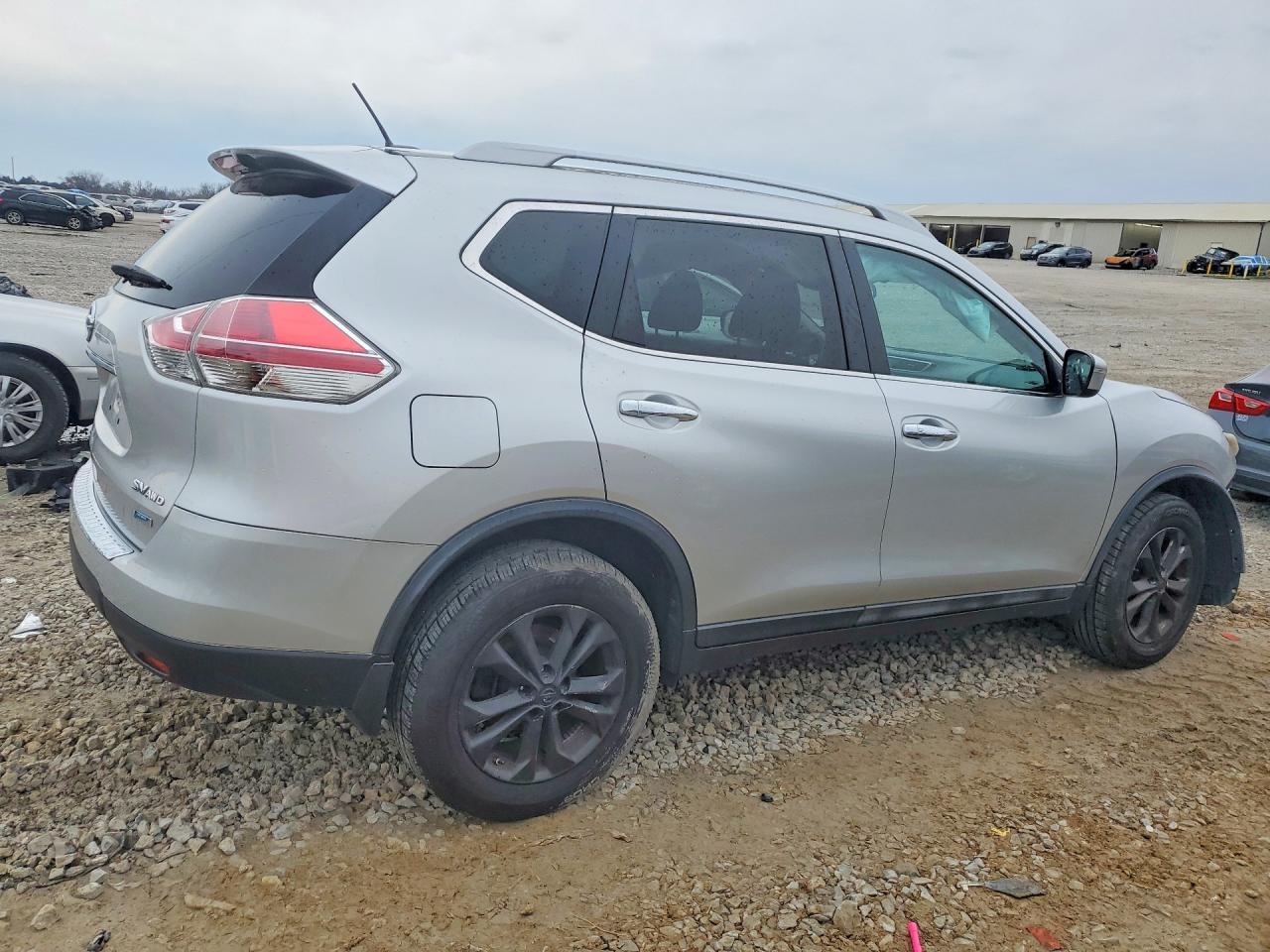 2014 NISSAN ROGUE