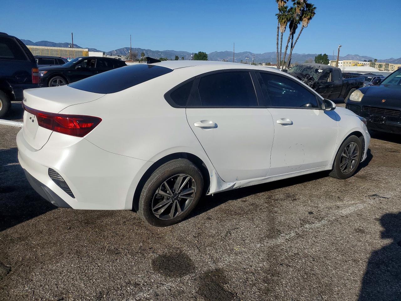 2024 KIA FORTE