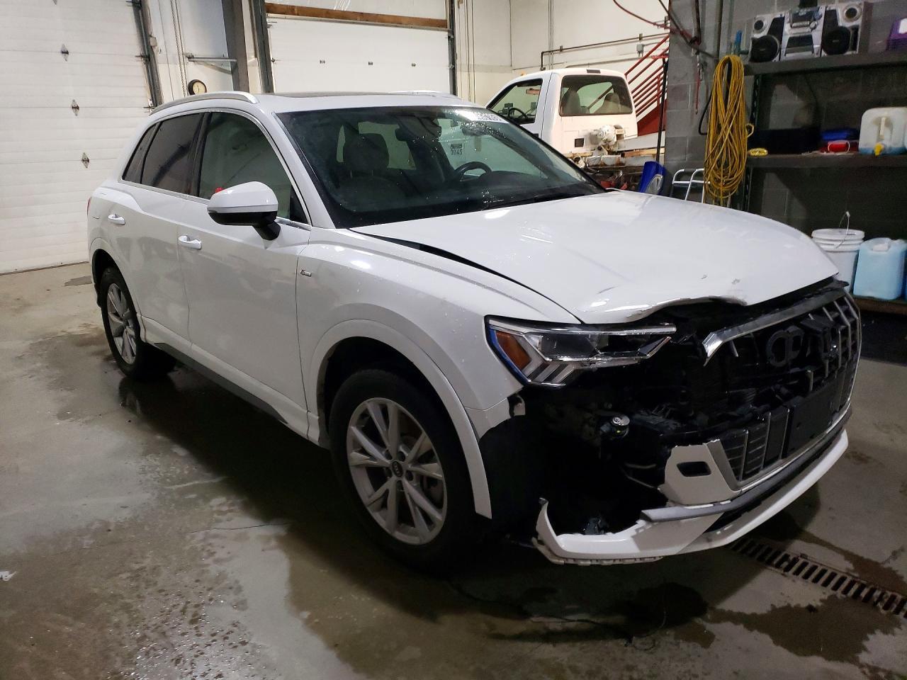 2023 AUDI Q3