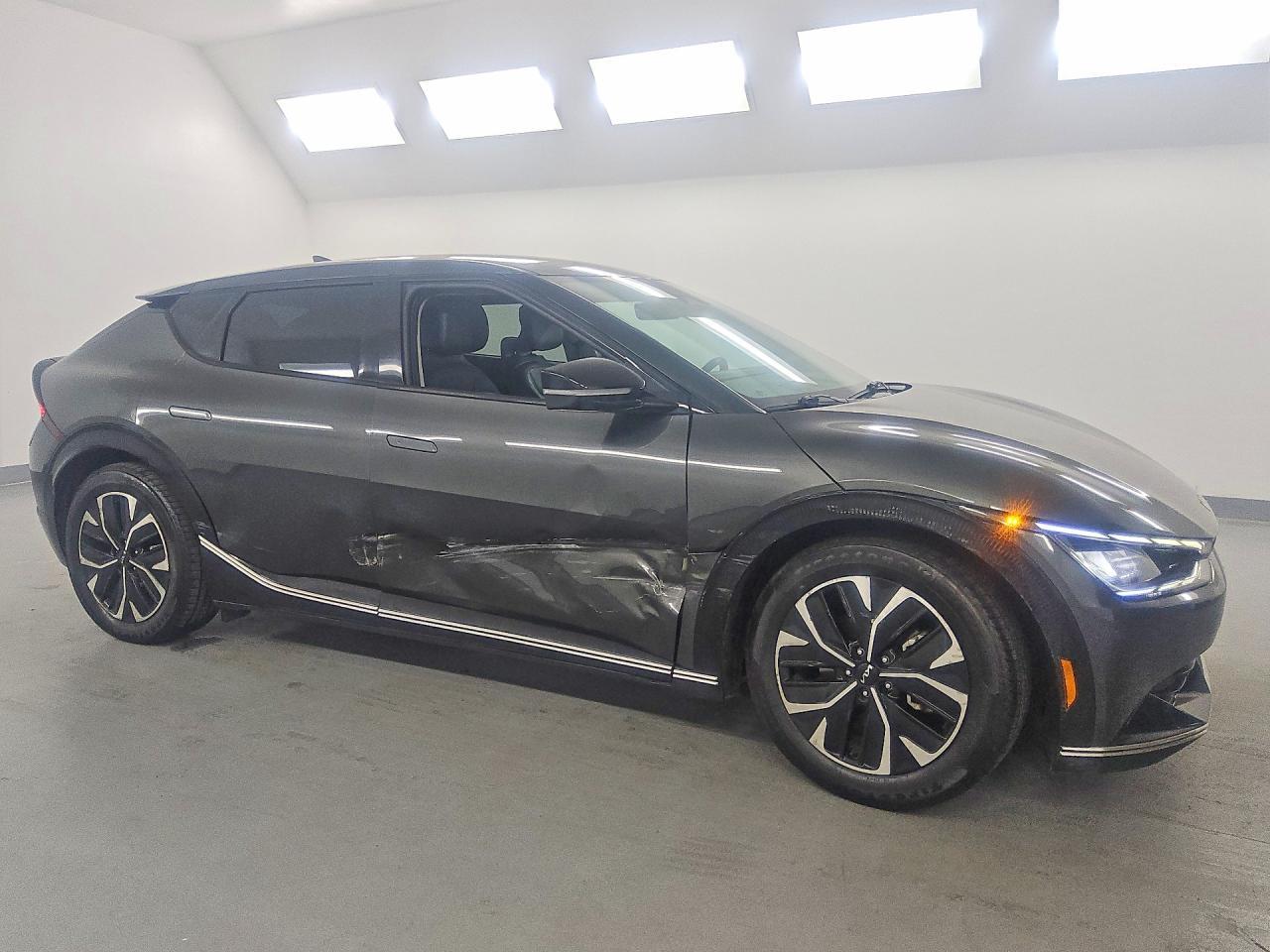2023 KIA EV6