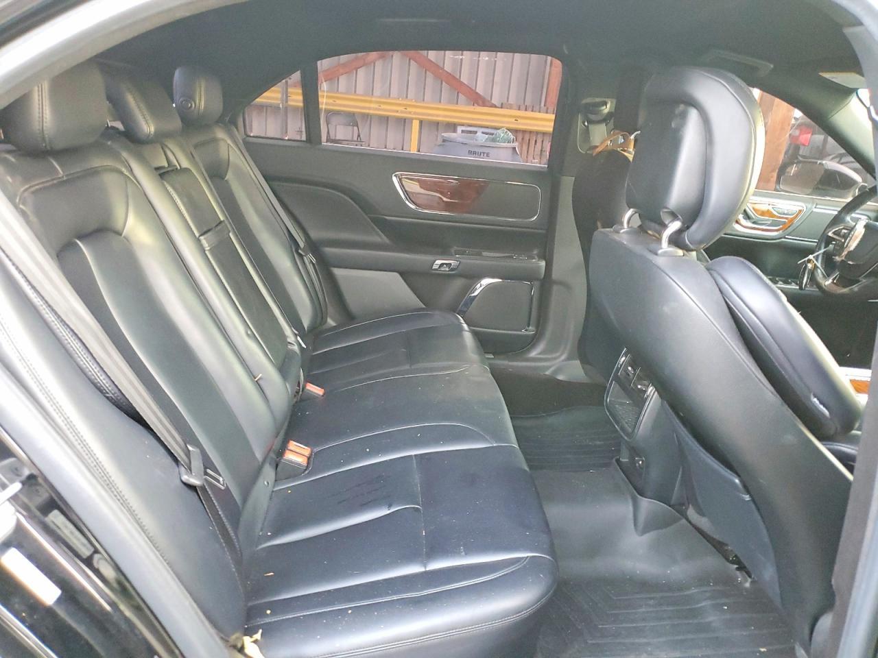 2017 LINCOLN Continental