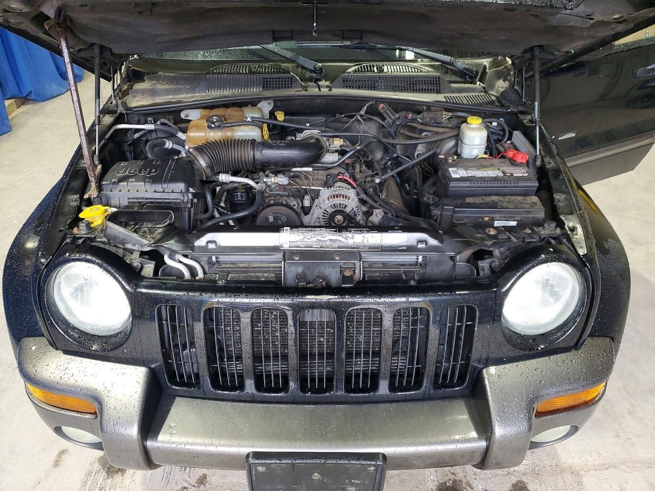2004 JEEP Liberty