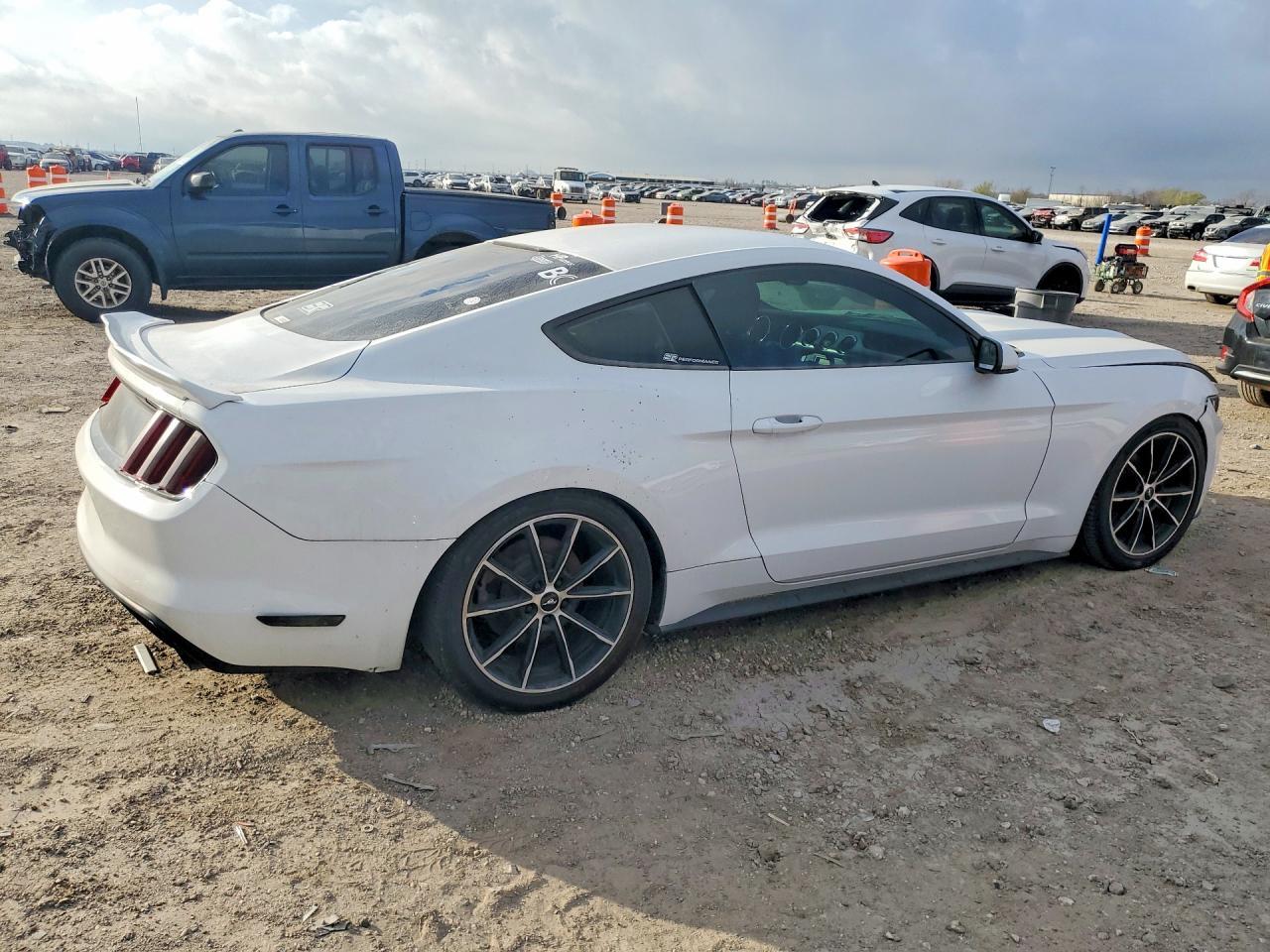 2015 FORD MUSTANG