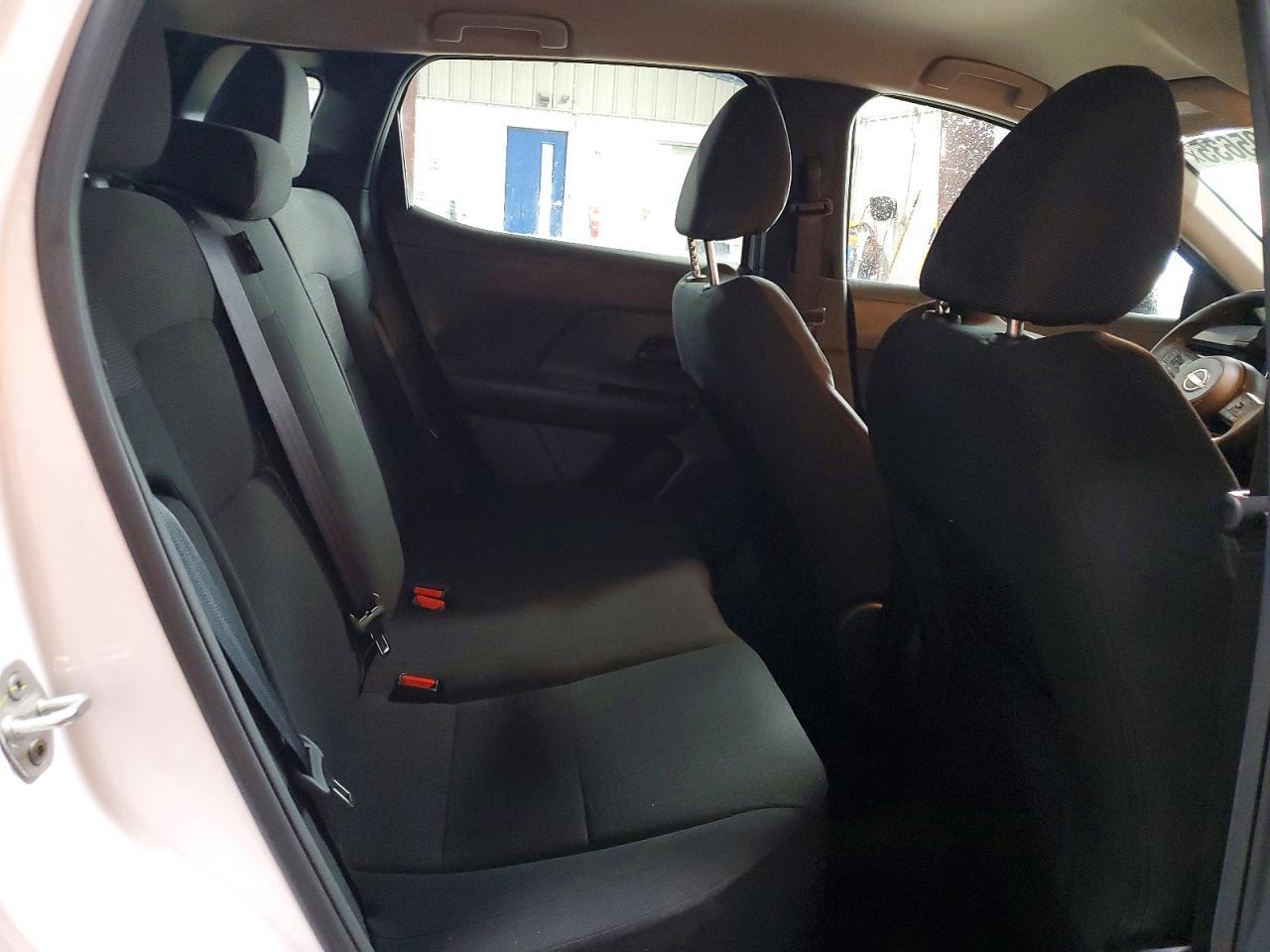2025 NISSAN KICKS
