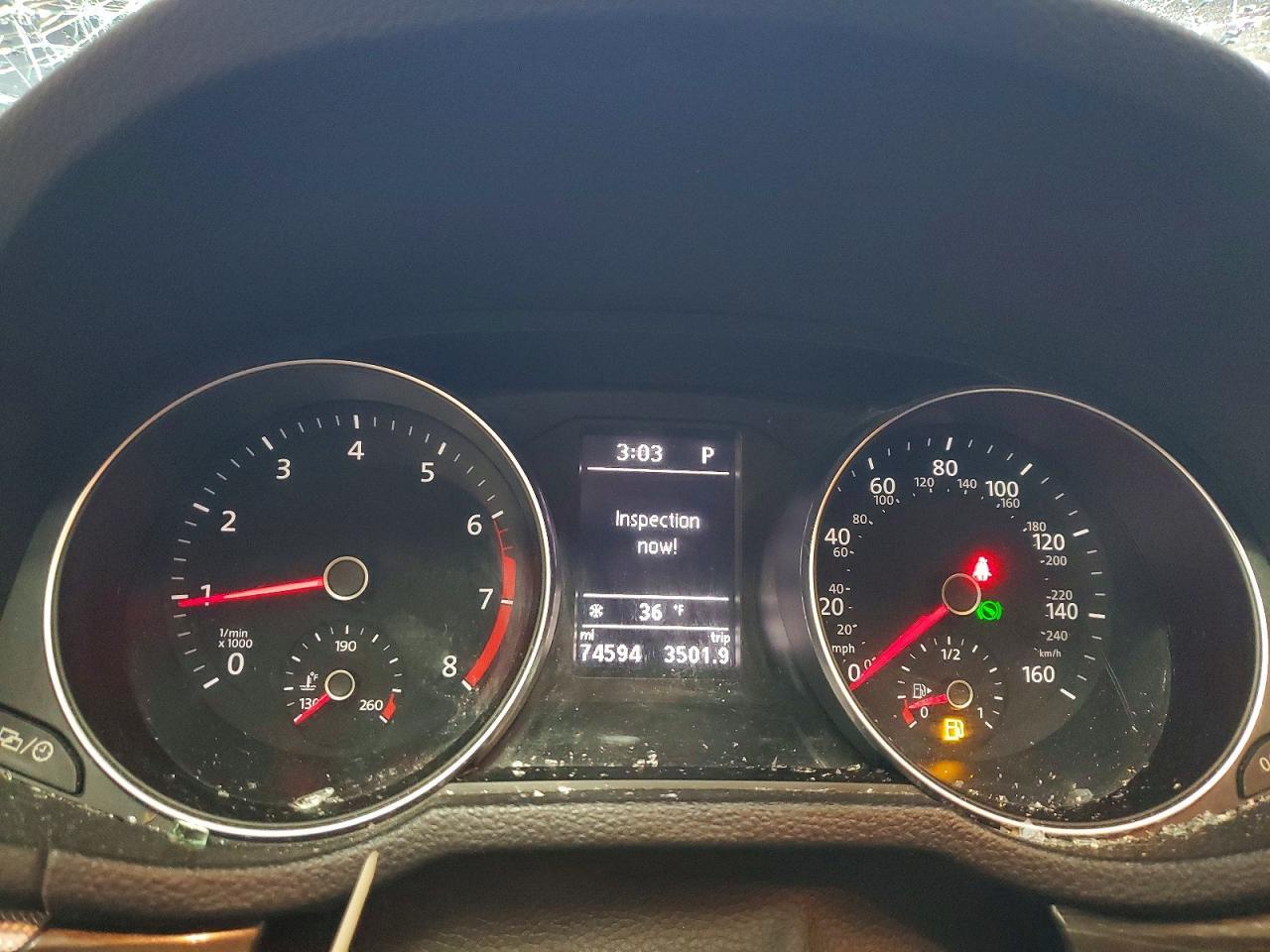 2017 VOLKSWAGEN Passat