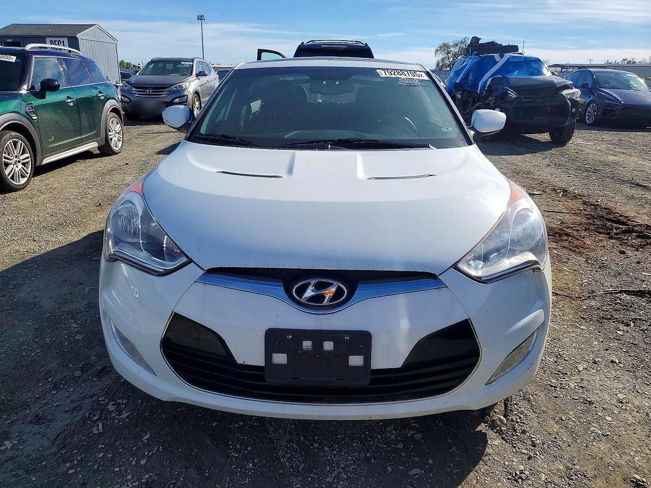 2013 HYUNDAI VELOSTER