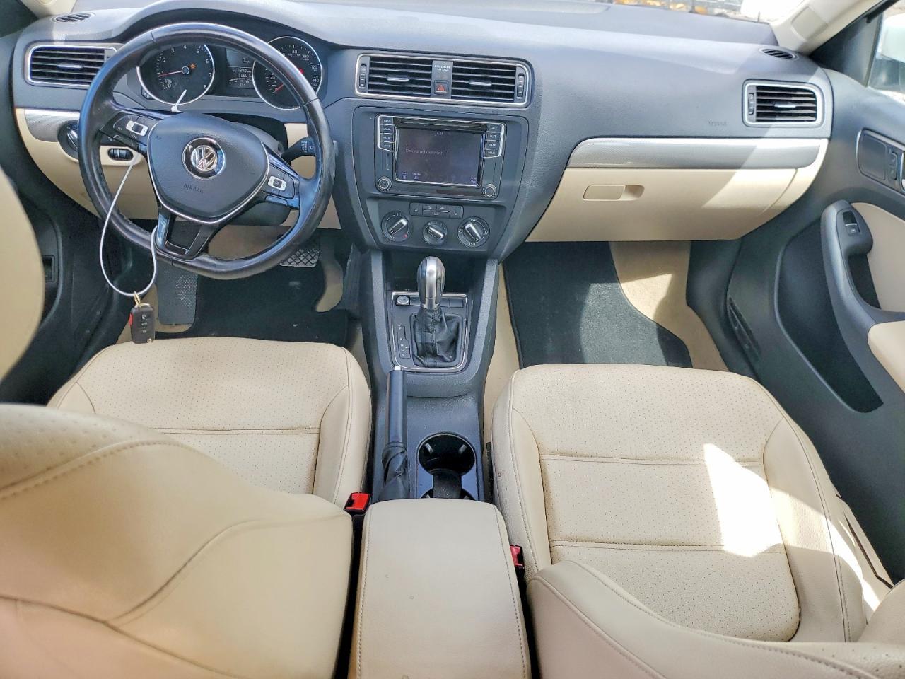 2016 VOLKSWAGEN JETTA