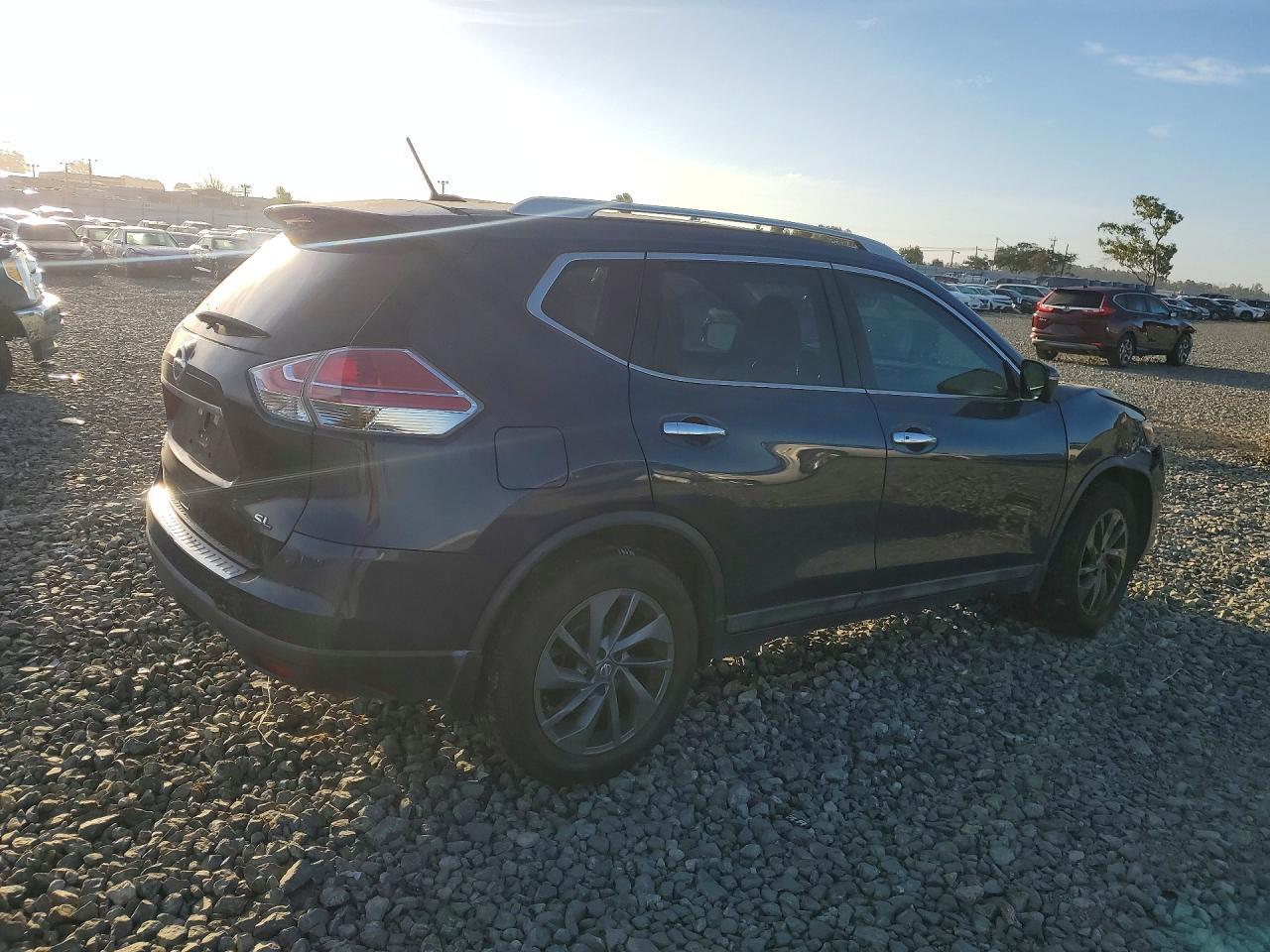 2016 NISSAN ROGUE