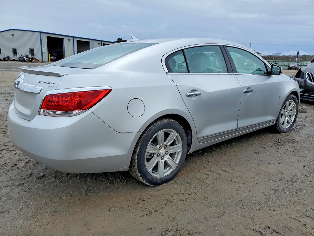 2011 BUICK LACROSSE