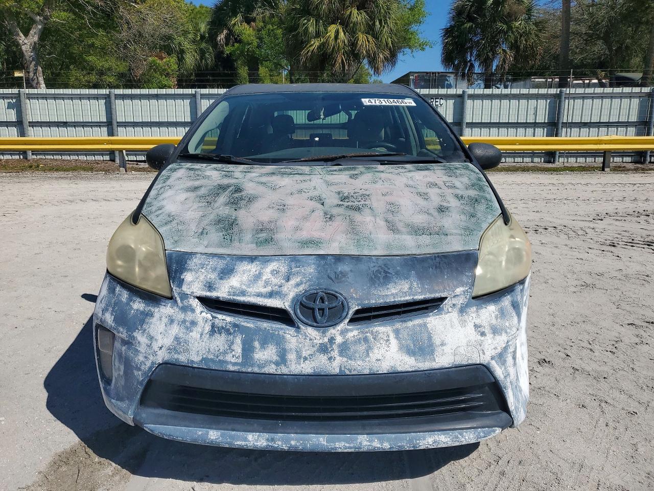 2013 TOYOTA PRIUS