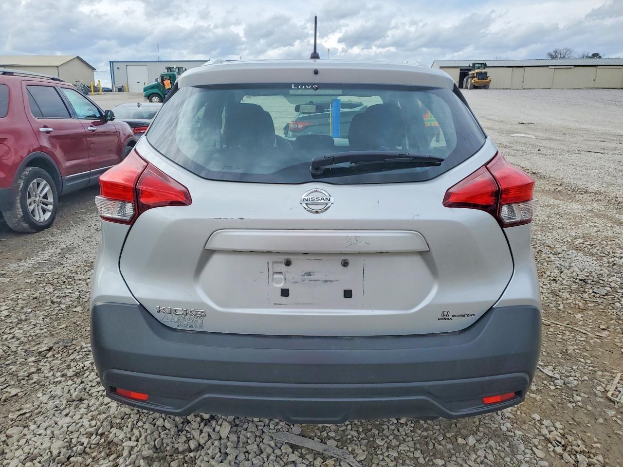 2019 NISSAN KICKS