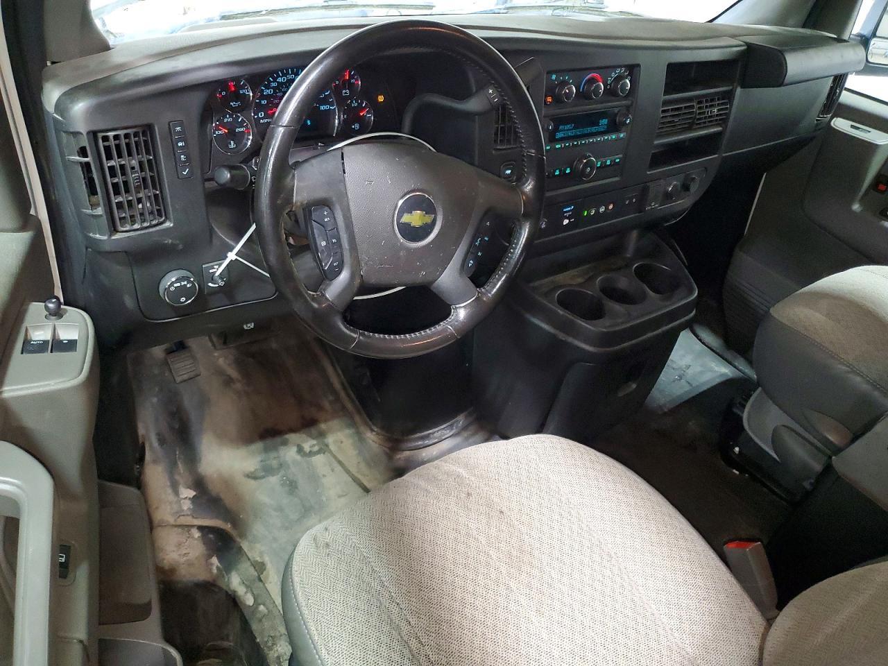 2023 CHEVROLET Express 3500