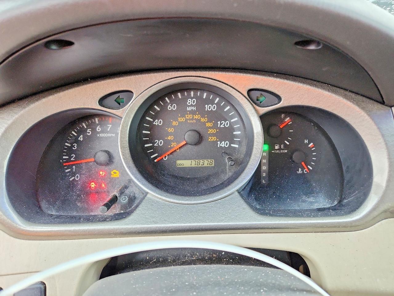 2002 TOYOTA HIGHLANDER
