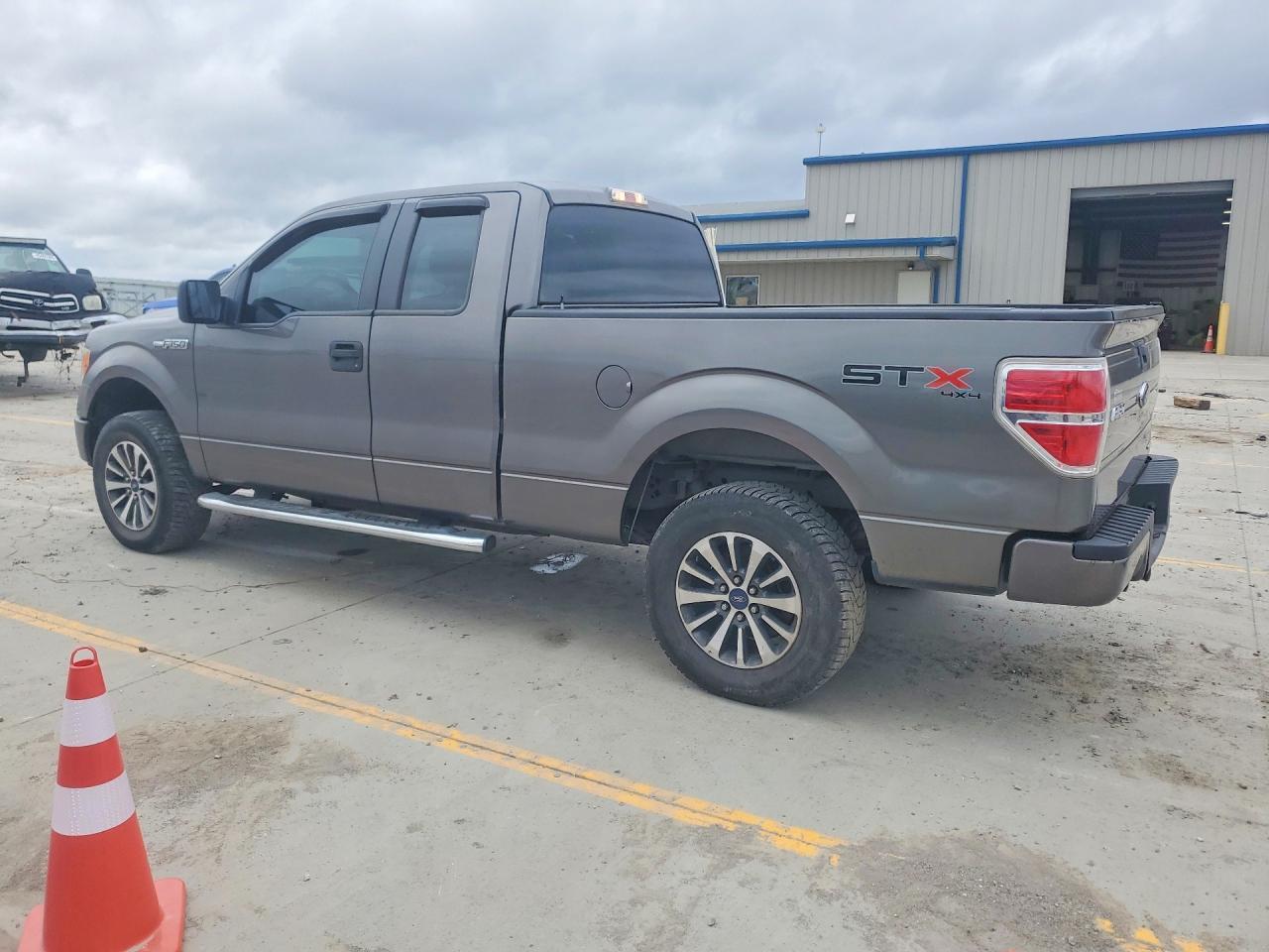2013 FORD F-150