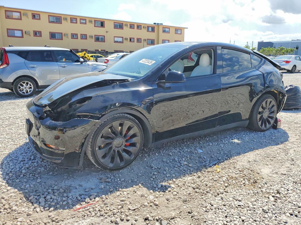2022 TESLA MODEL Y