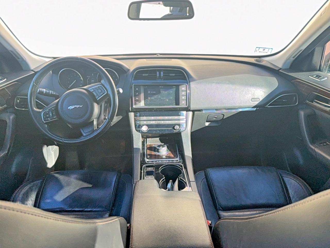 2017 JAGUAR F-Pace