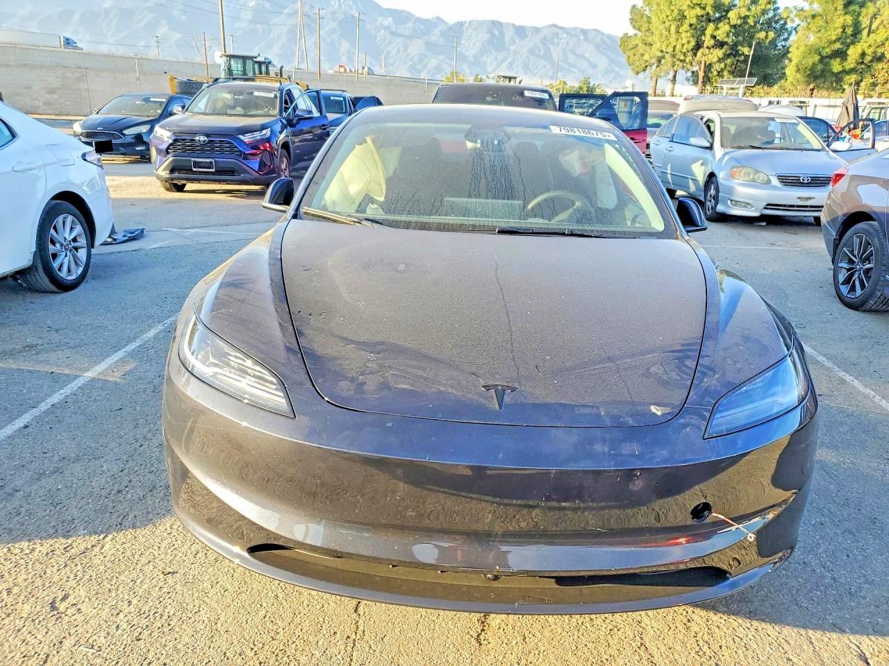2026 TESLA MODEL 3