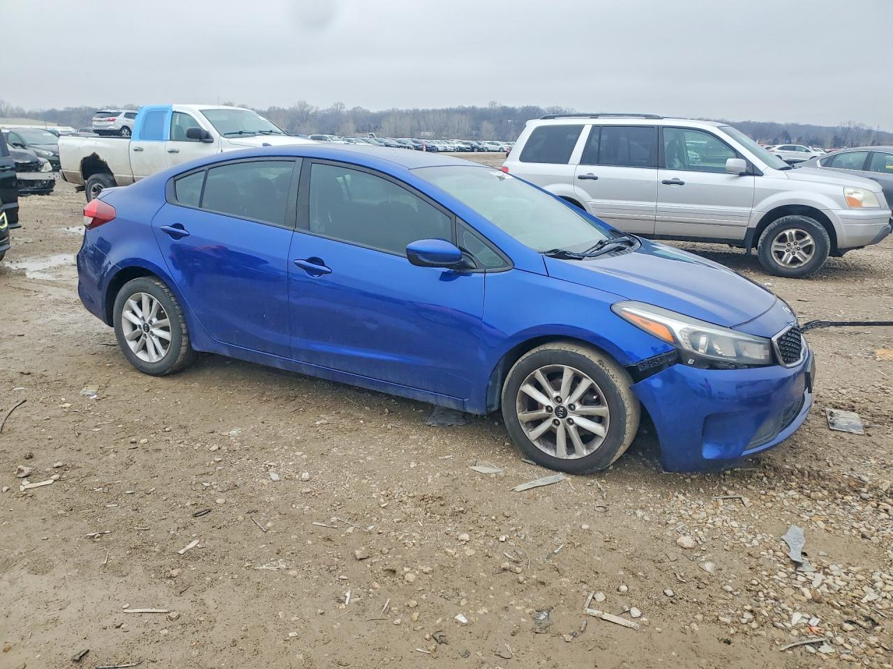 2017 KIA FORTE
