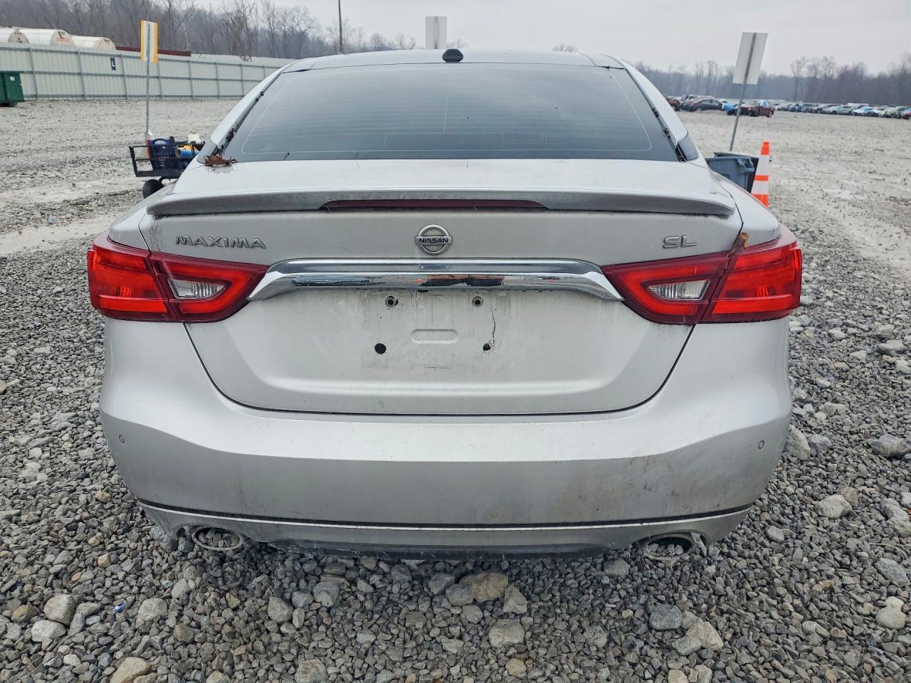 2017 NISSAN Maxima