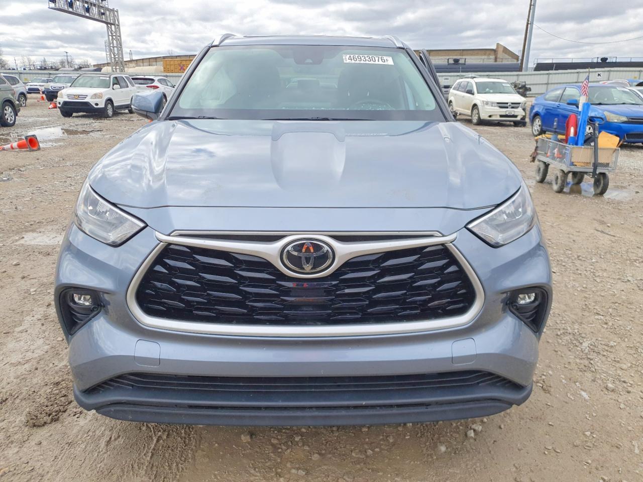 2020 TOYOTA HIGHLANDER