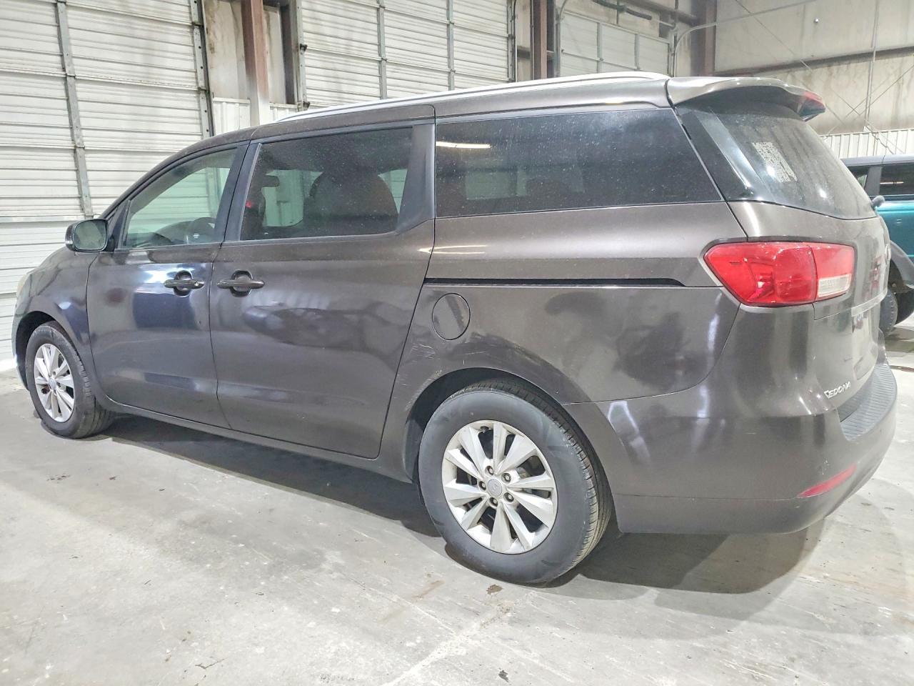 2015 KIA SEDONA