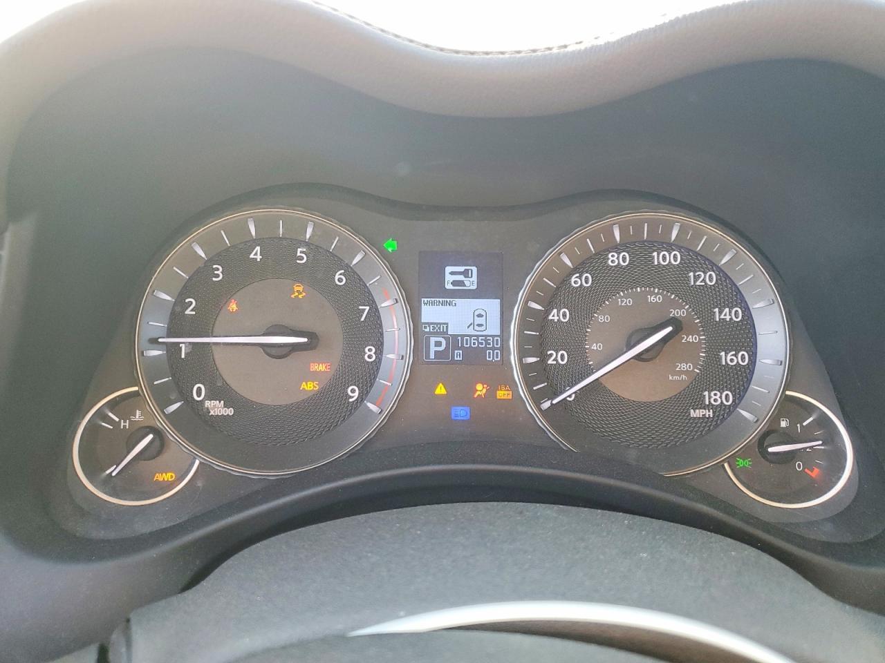 2011 INFINITI M56