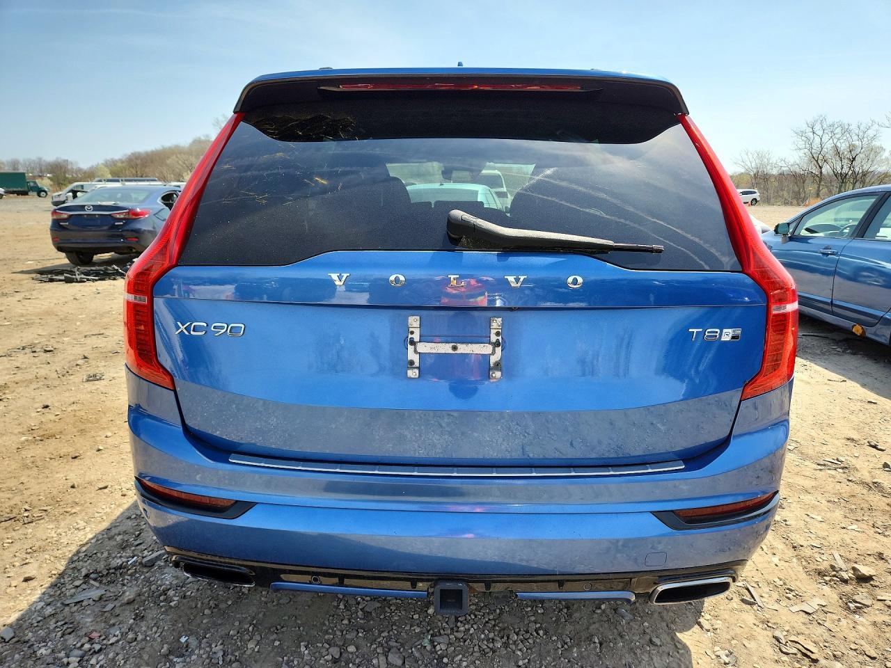 2016 VOLVO XC90