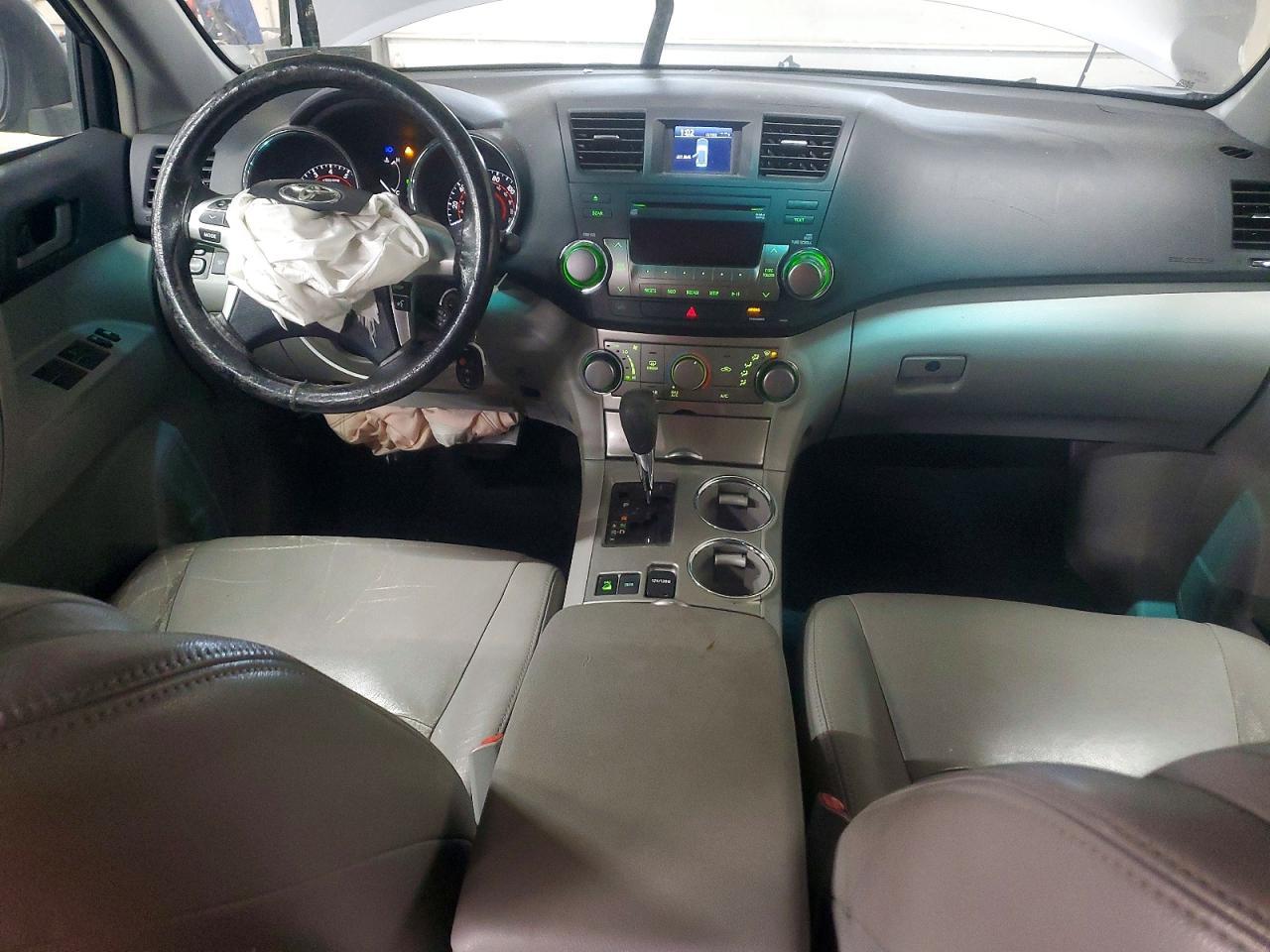 2012 TOYOTA HIGHLANDER
