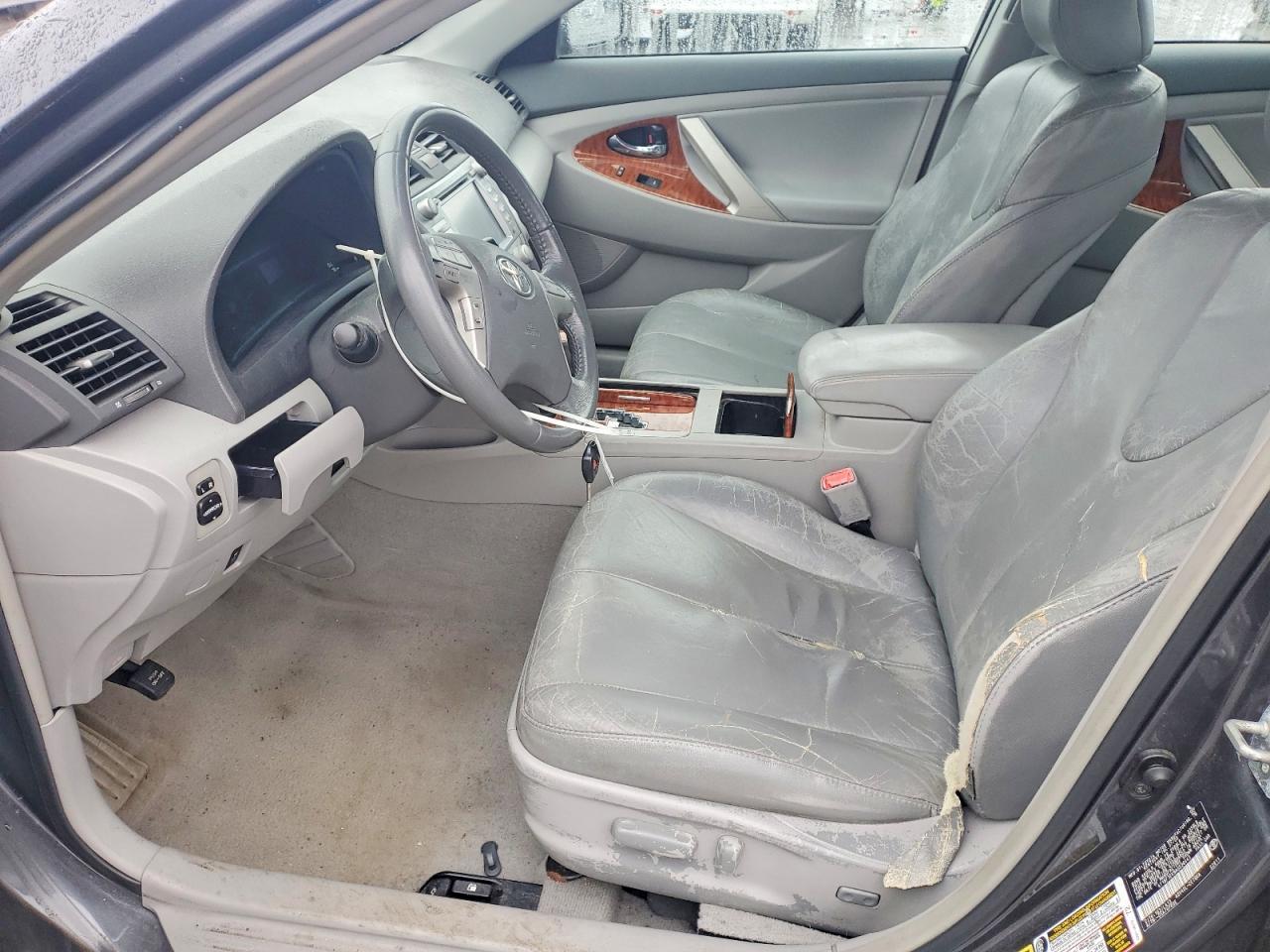 2010 TOYOTA CAMRY