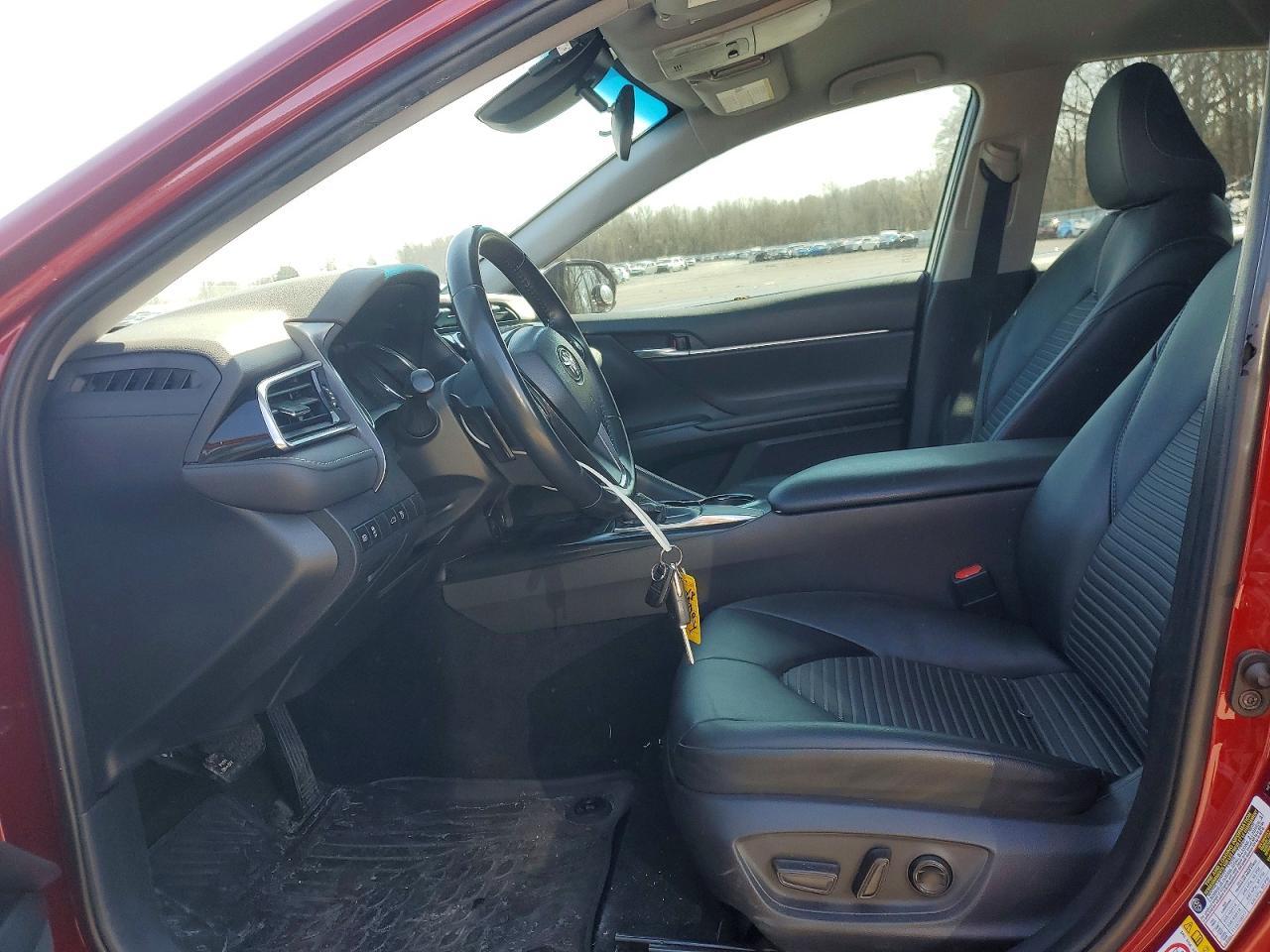 2018 TOYOTA CAMRY
