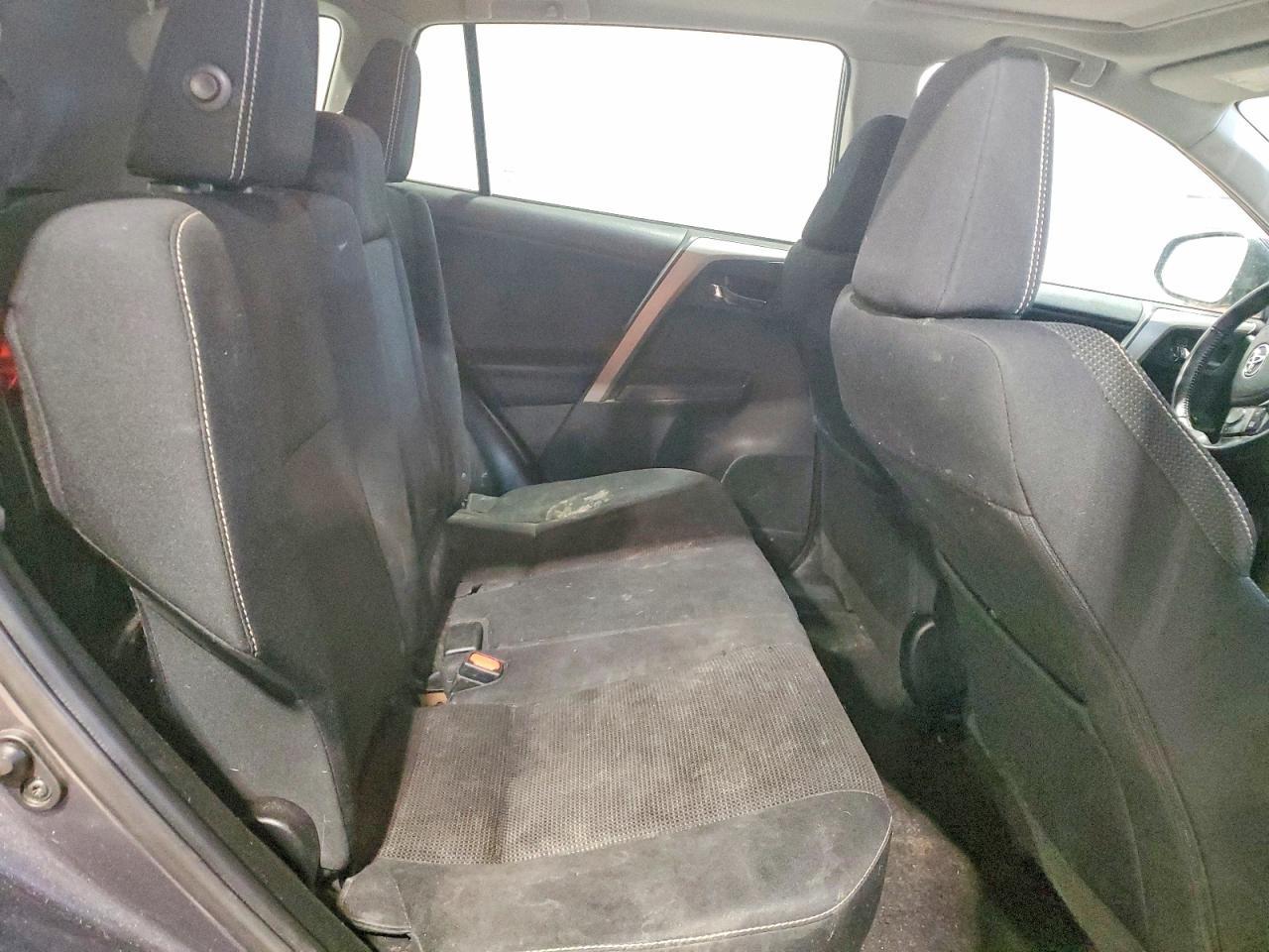 2016 TOYOTA RAV4