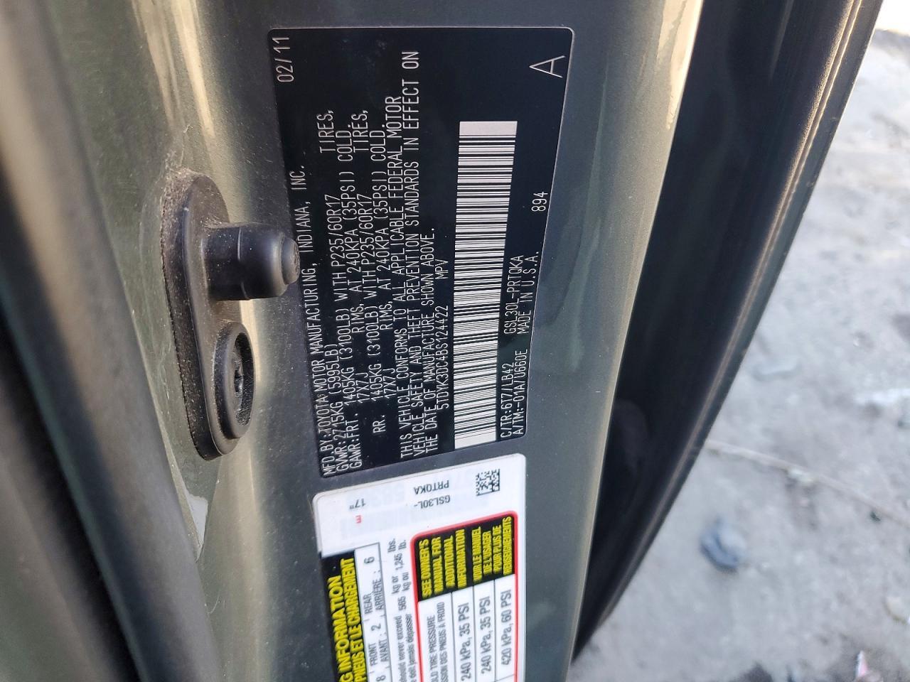 2011 TOYOTA SIENNA