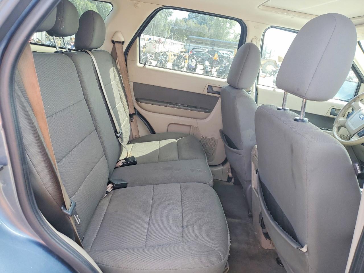 2010 FORD ESCAPE