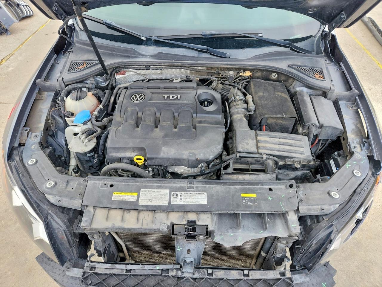 2015 VOLKSWAGEN Passat