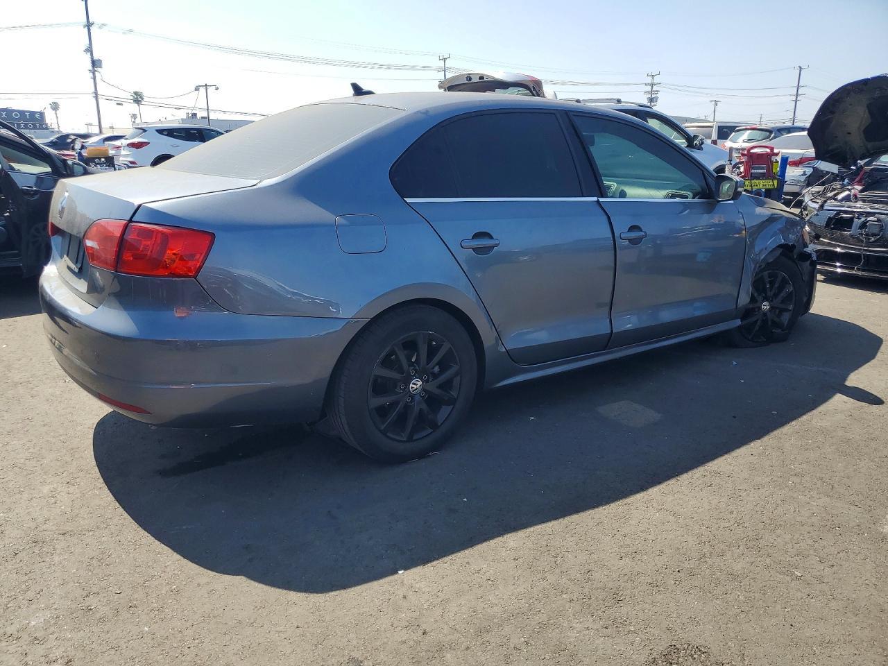 2013 VOLKSWAGEN JETTA