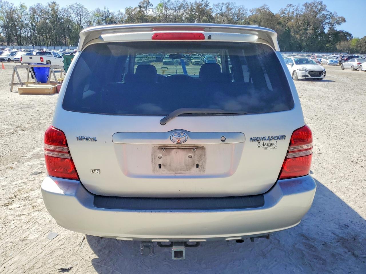 2003 TOYOTA HIGHLANDER
